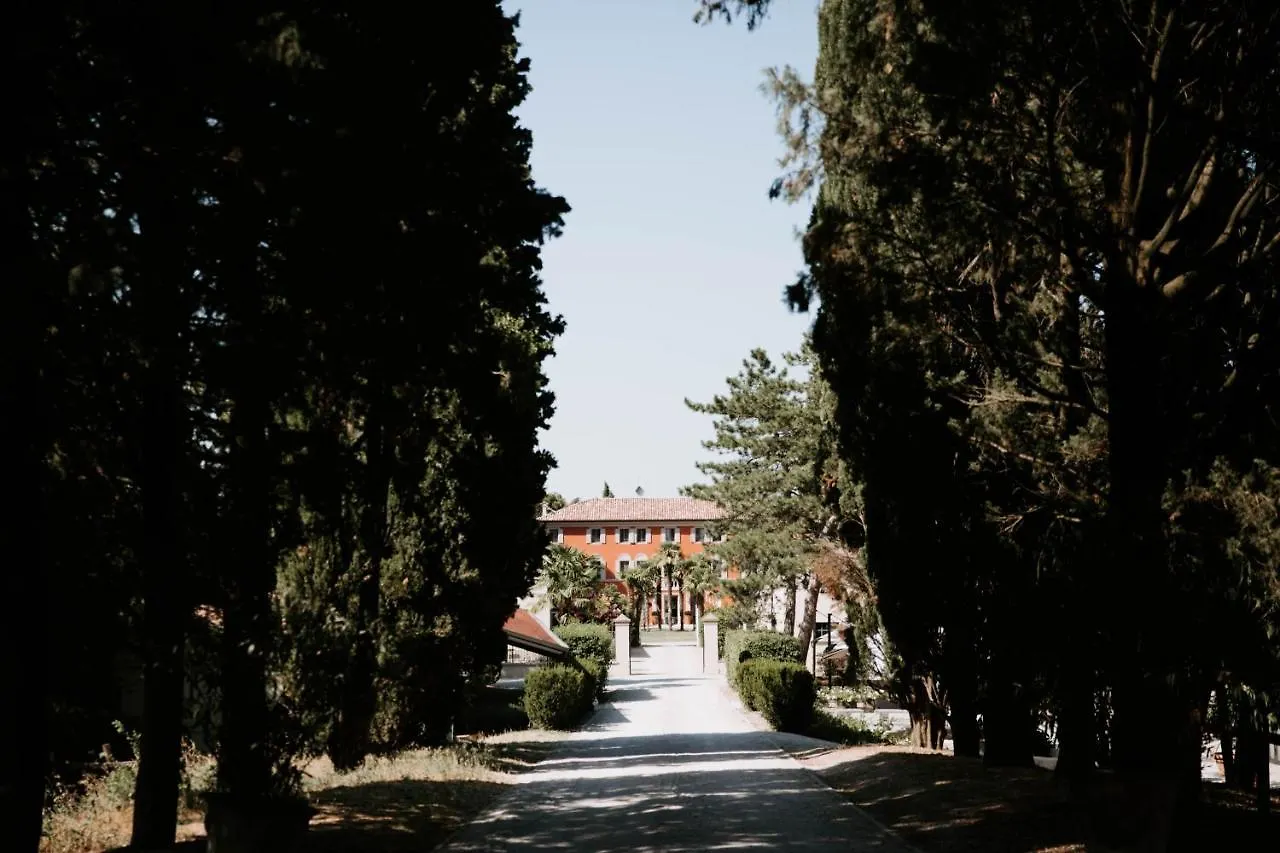 Quattro Castella Relais Roncolo 1888 - Small Luxury Hotels Of The World 0*, Quattro Castella איטליה