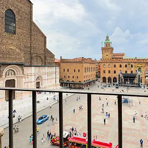  Apartment Immobo Domus - Piazza Maggiore View